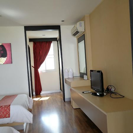 Panatara Hotel Chumphon Dış mekan fotoğraf