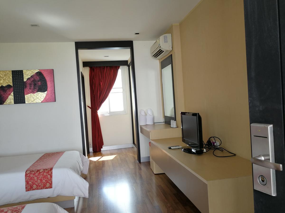 Panatara Hotel Chumphon Dış mekan fotoğraf
