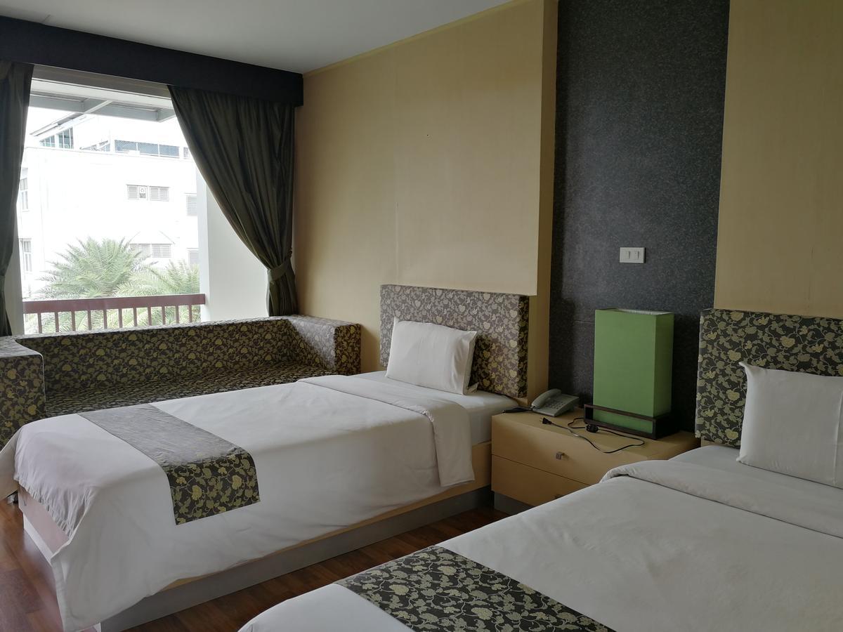 Panatara Hotel Chumphon Dış mekan fotoğraf